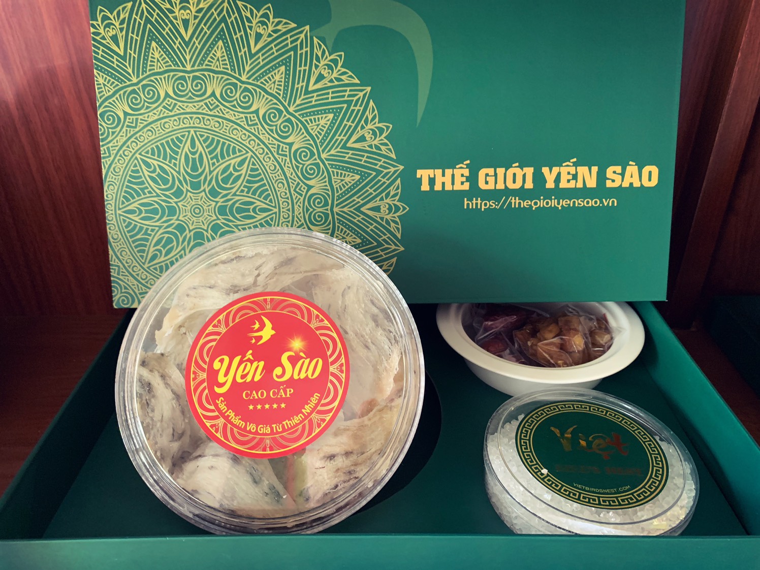 YẾN THÔ CAO CẤP NGUYÊN TỔ - 100GR 